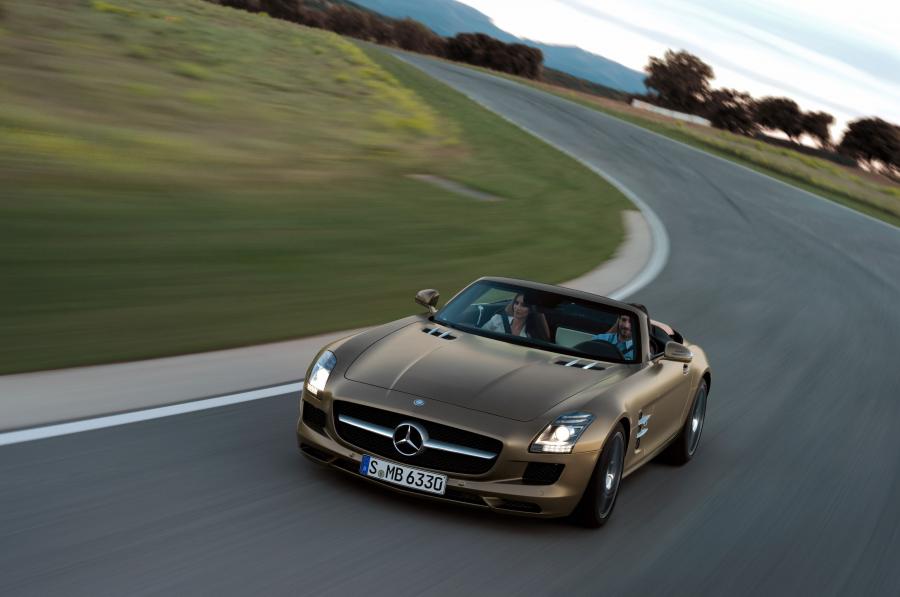  Mercedes-Benz SLS AMG Roadster 2012 года  (фото 42 из 198)